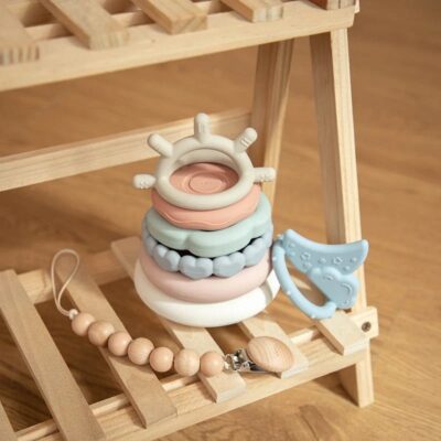 Stapelringe für Babys aus Silikon mit Montessori-Design